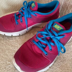 Nike Pink/Blue Sneakers. Lace Up. Size 9. Gently Used. Jogging/Athletic/Gym.